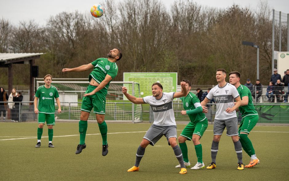 Football Heading Technique: How to Head the Ball With Accuracy and Control